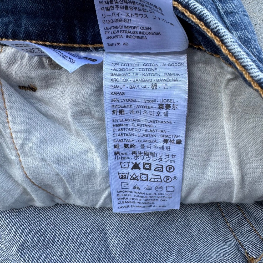 Levi's‎ 541 Athletic Taper Jeans Mens 48x30 Blue Denim Medium Wash Pants - Picture 9 of 11
